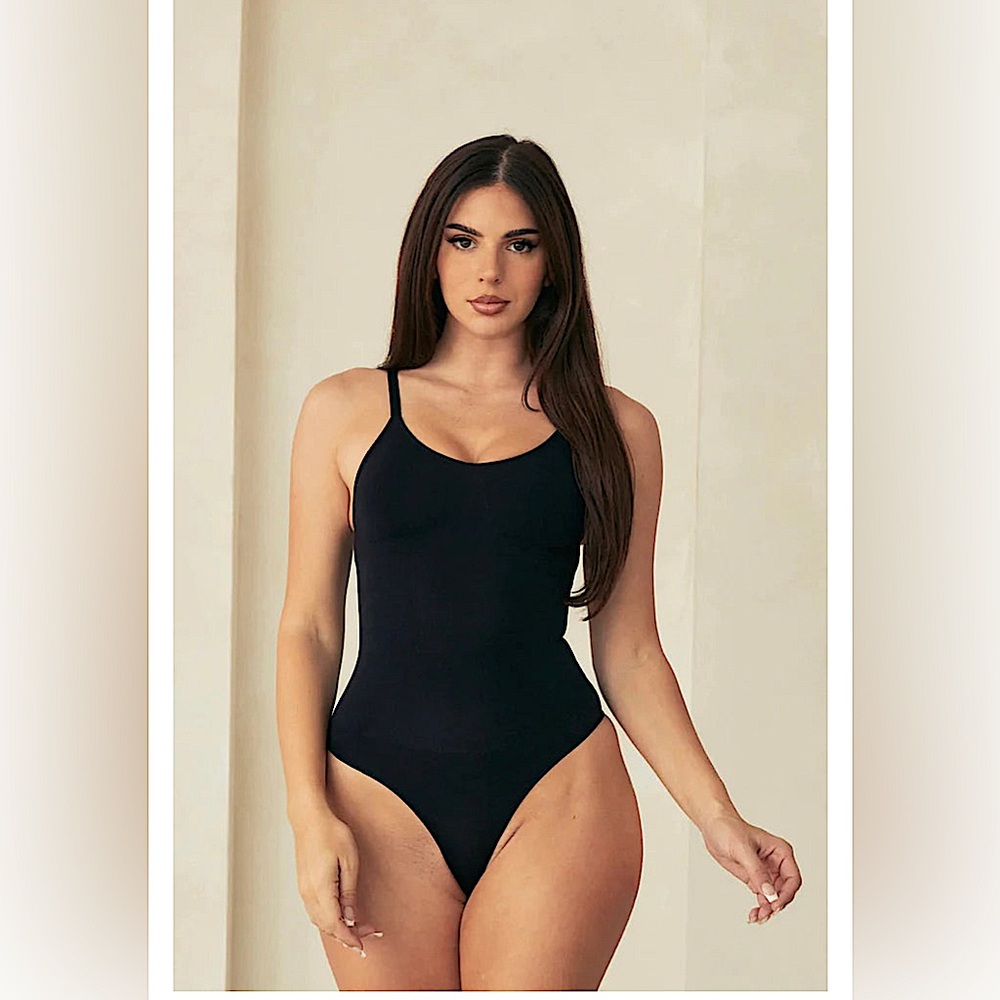 SleekShape Sculpting Bodysuit BRAND NEW